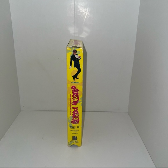 1997 Austin Powers International Man of Mystery VHS - Picture 2 of 4